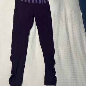 Lululemon Athletica Deep Purple Leggings Run Turn Around Ruched side sz8